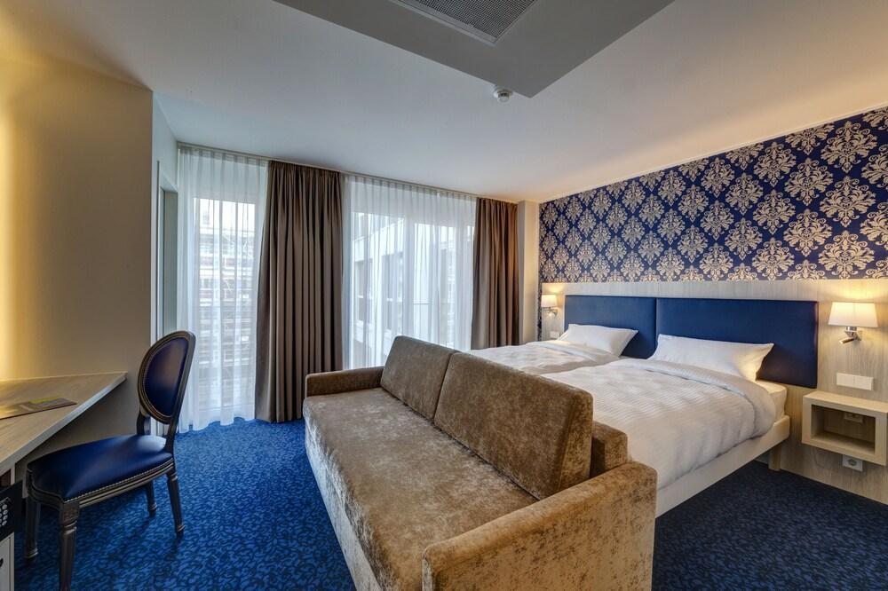 Hotel Ibis Styles Baden-baden 3*